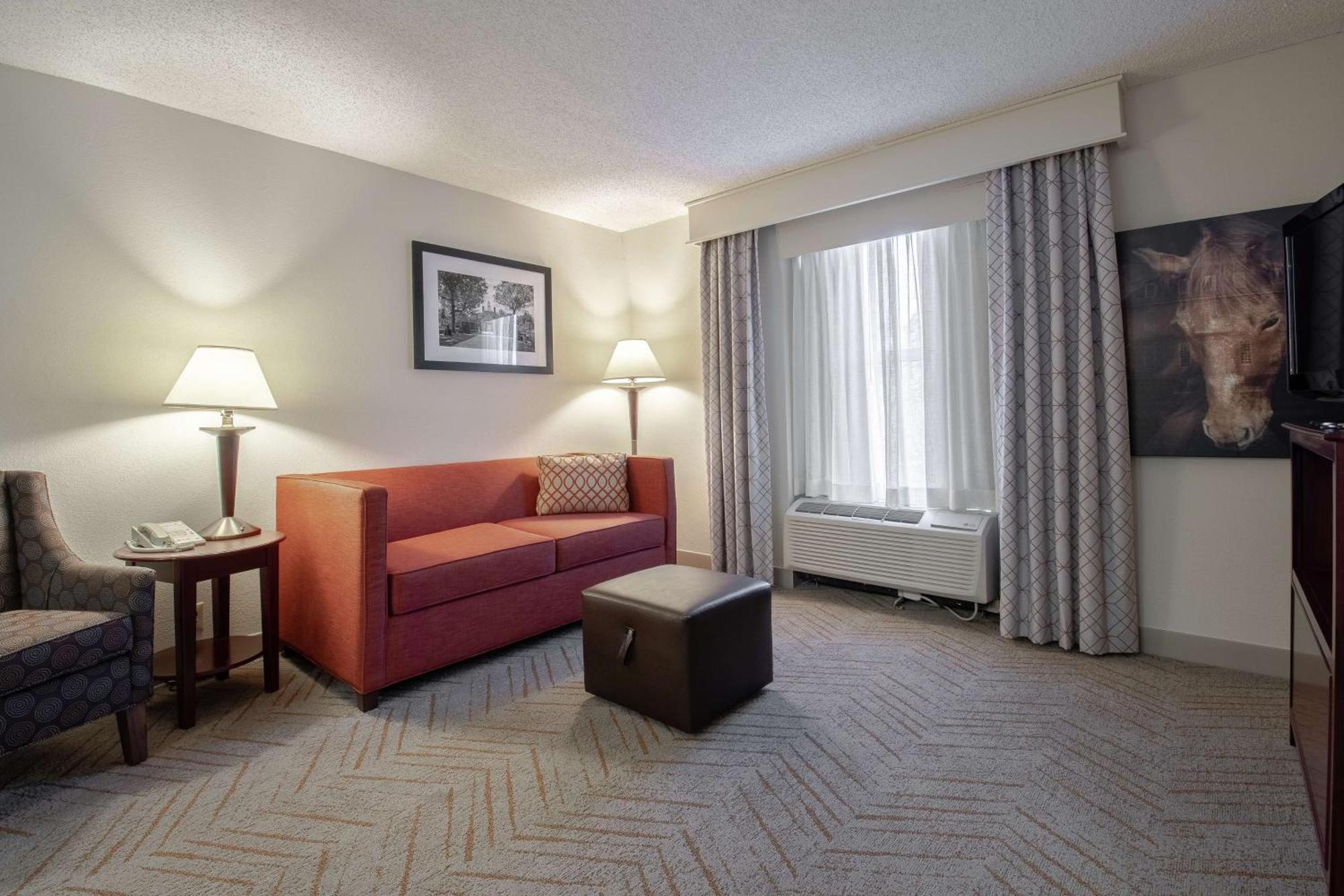Hampton & Williamsburg-richmond Road Hotel