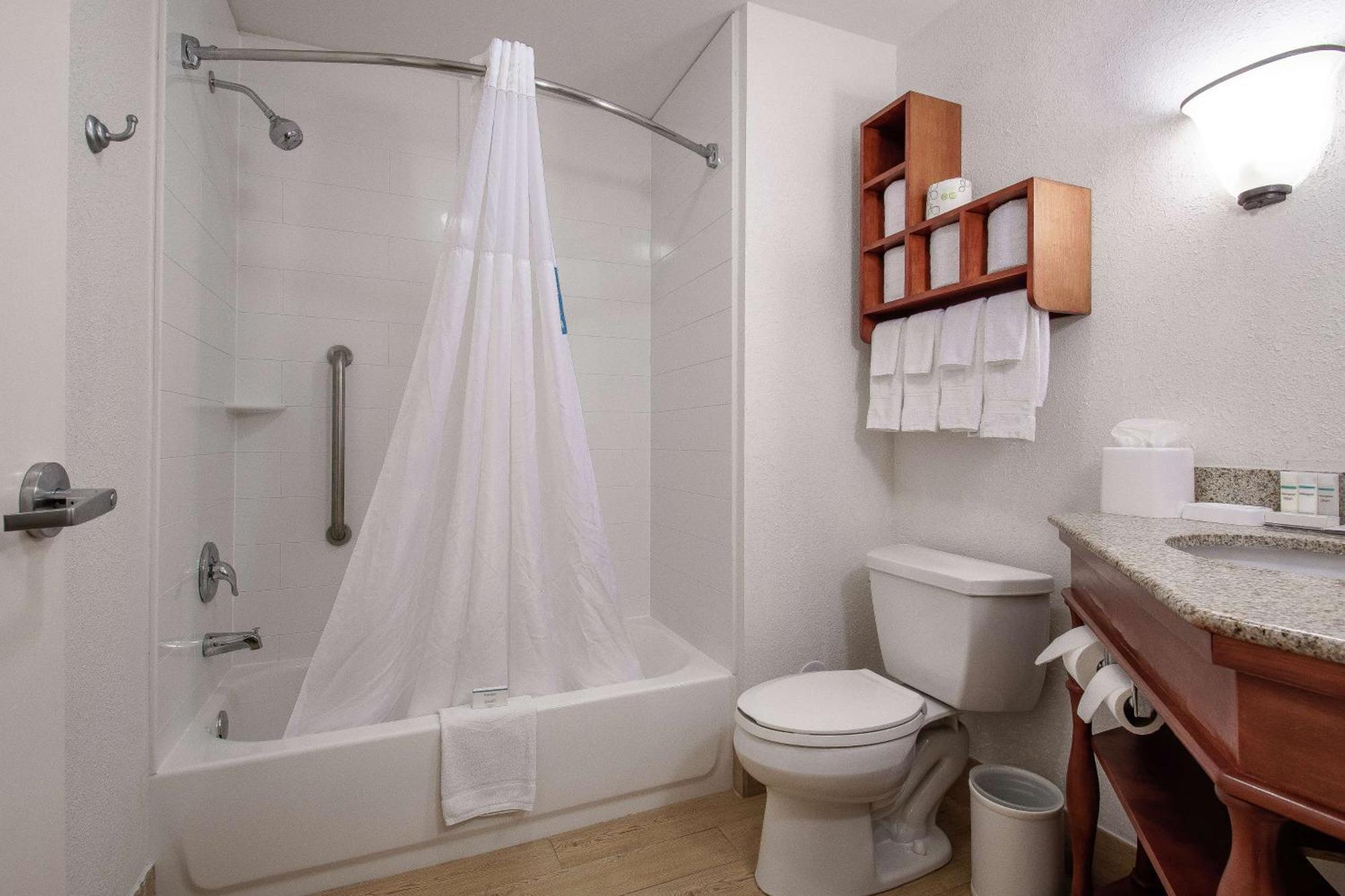 Hampton Inn&suites Williamsburg-richmond Road 3*